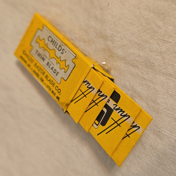 Vintage Razor and 13 Child's Blade packs - Picture 6 of 16